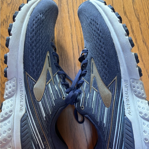 Brooks Dark Blue Men Athletic Shoes 10 NWOT - Picture 5 of 10